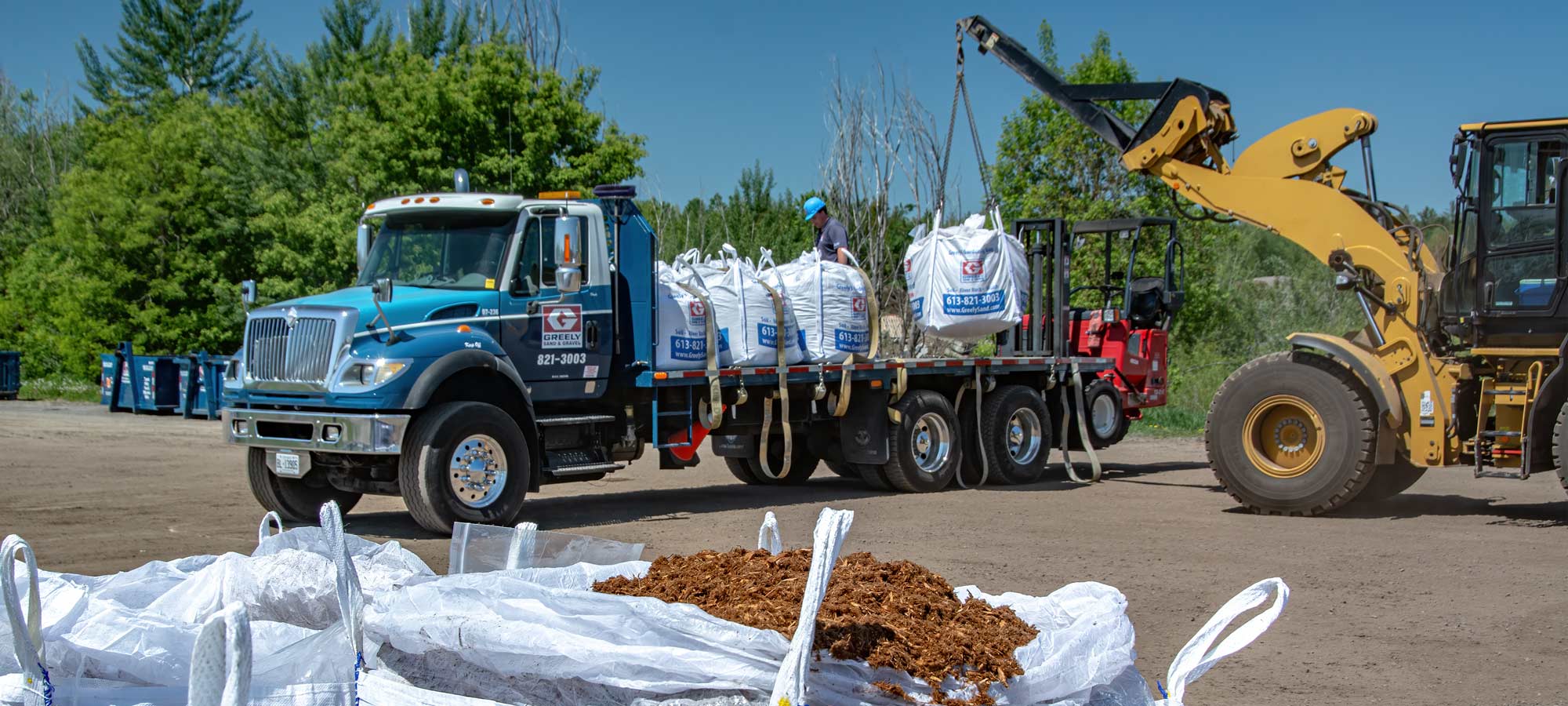 Mulch, Aggregate, and Topsoil Delivery Ottawa | Greely