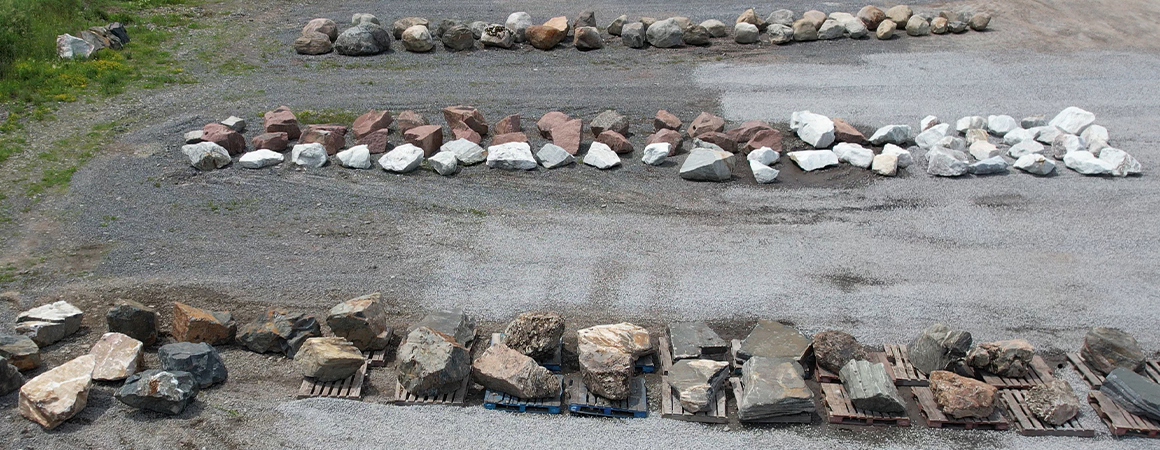Discover how to choose and use decorative landscape boulders for gardens, rock gardens, water features and focal points in Ottawa landscapes.